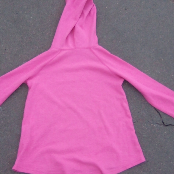 Under armor hood - Picture 3 of 3